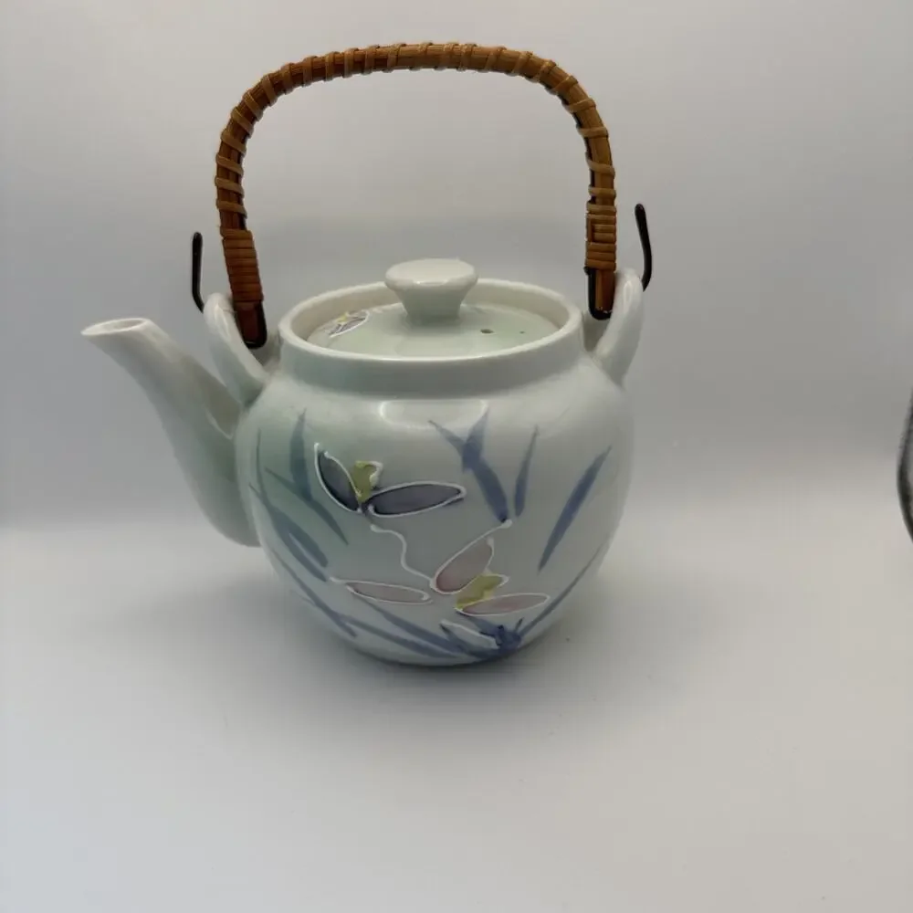 JAPANESE FINE‎ PORCELAIN CONTEMPORARY TEAPOT BLUE PINK FLORAL WOVEN HANDLE